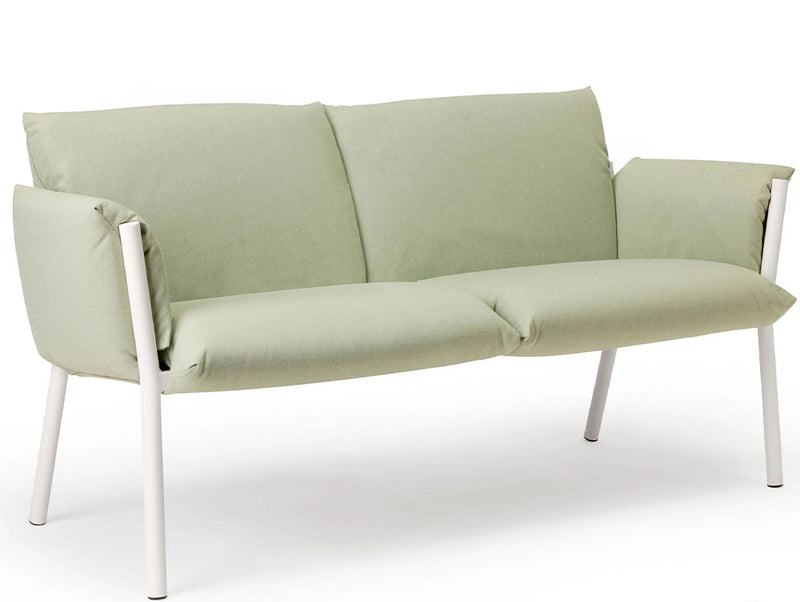 Brezza Lounge