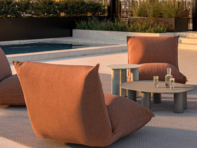 Hyppo Oval Coffee Table